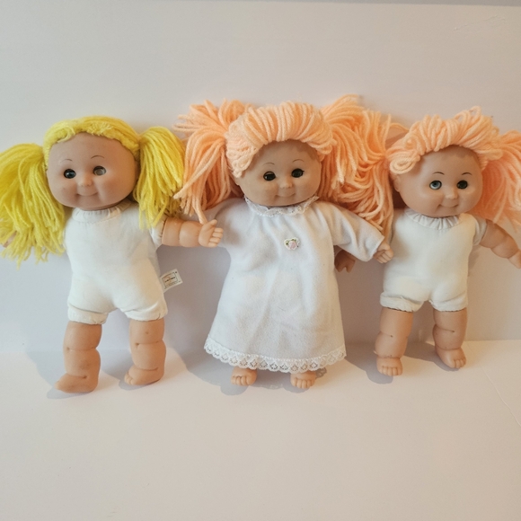 Vintage Ocean Toys DOLLS - Picture 1 of 5
